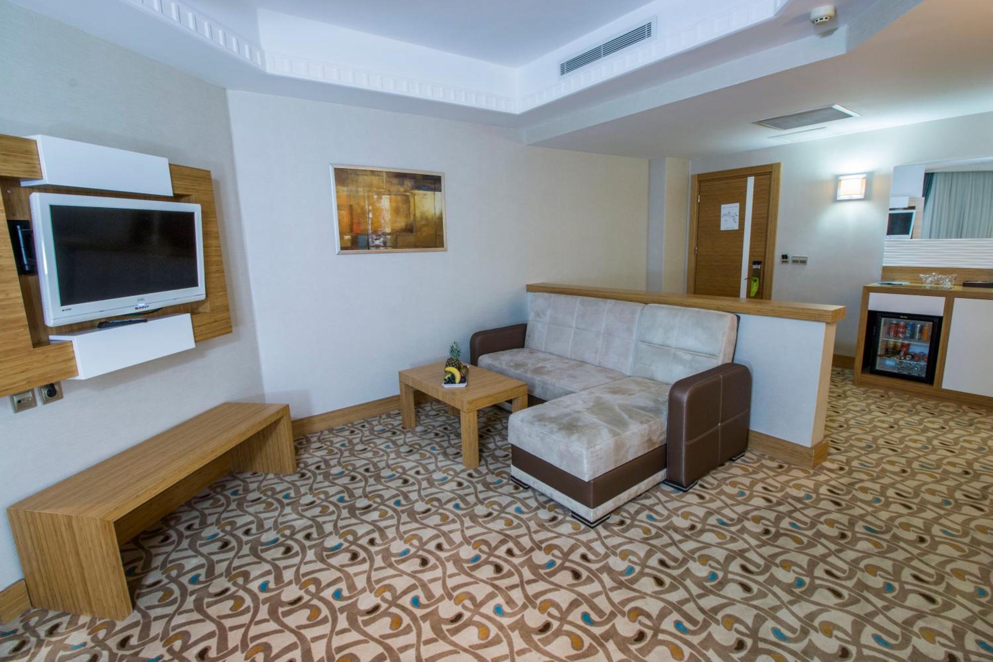 Afyonkarahisar Korel Thermal Resort מראה חיצוני תמונה