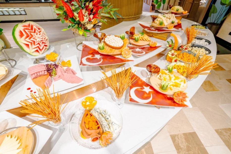 Afyonkarahisar Korel Thermal Resort מראה חיצוני תמונה